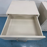 Lot Of 3 Drawer Rolling Cabinets - Quantity 3 image 2